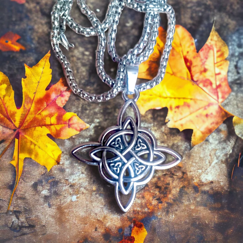 Pendentif Nœud de sorcière - Bijou de sorcière - bijou de protection wicca