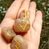 Runes divinatoires - Runes Futhark - Outils de divination - Pierre de Soleil - La Malle Aux Sorcières