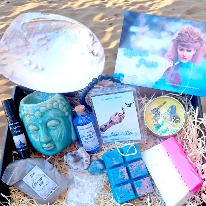 Witchbox mensuelle, box de sorcière, kit de sorcellerie