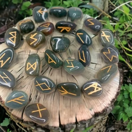 Runes en Agate Mousse - Runes Futhark - Art divinatoire - Lithothérapie - La Malle Aux Sorcières