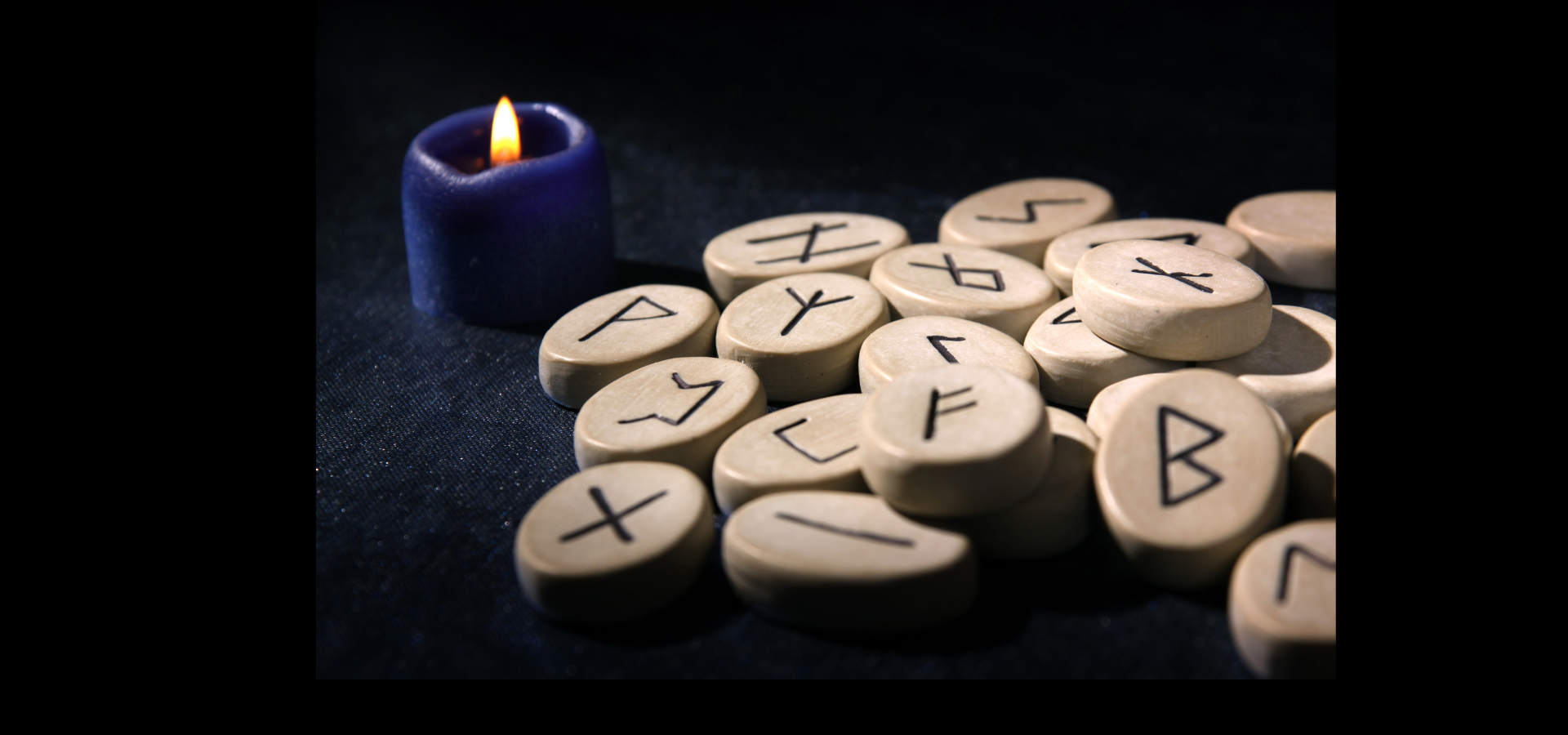 Runes divinatoires - Outils de divination - Runes Futhark - La Malle Aux Sorcières