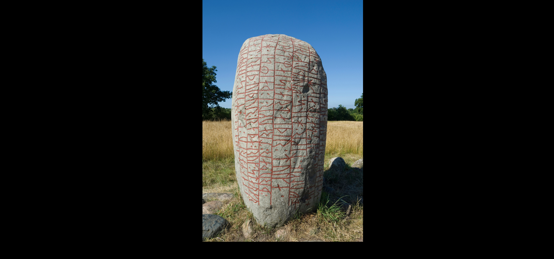 Runes - Runes futhark - Vikings - La Malle Aux Sorcières